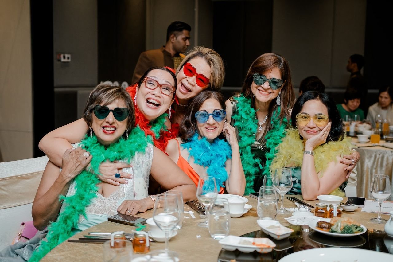Reception Guests with Boas and Sunglasses